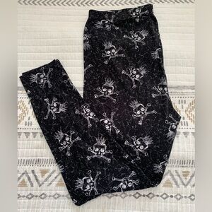 Black Skull and Crossbones Leggings - Size fits 1X